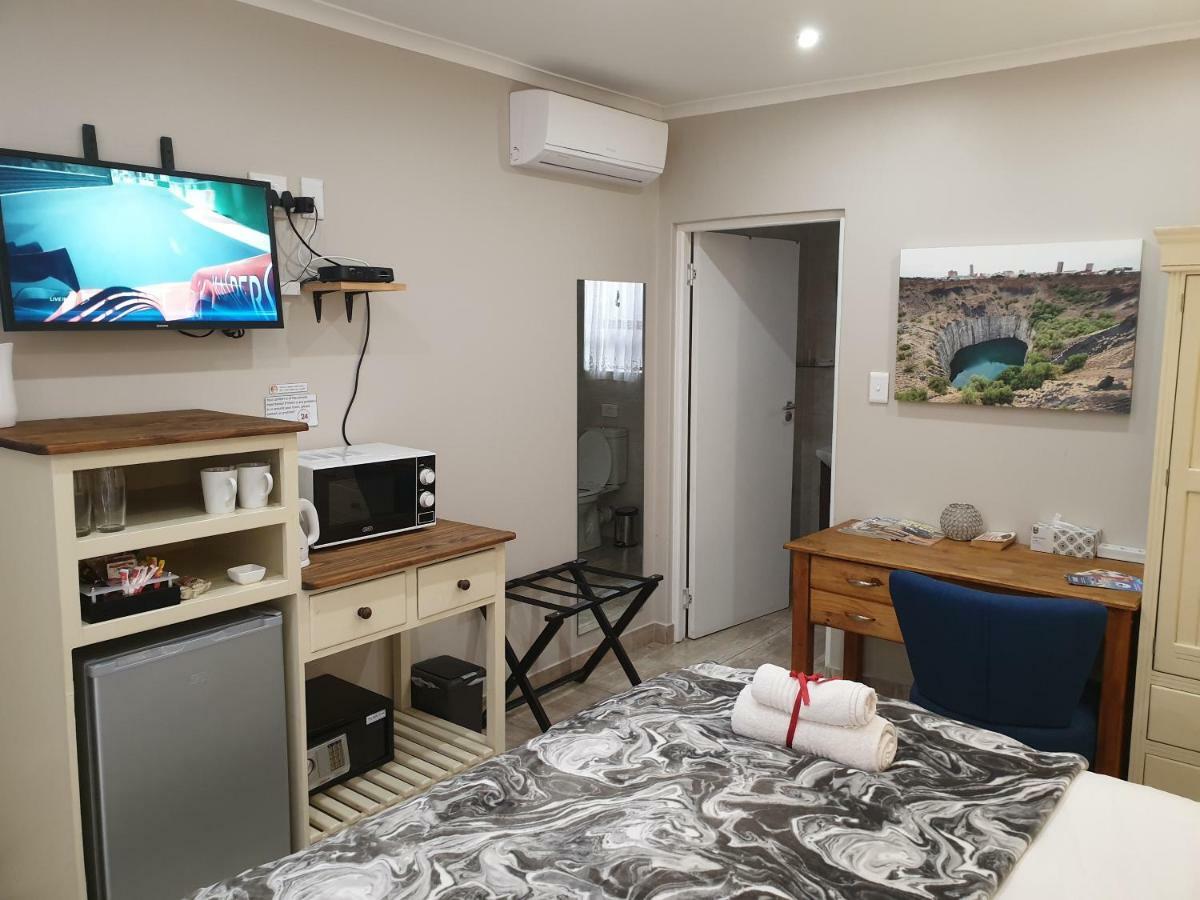 Dilisca Guesthouse Durbanville Esterno foto