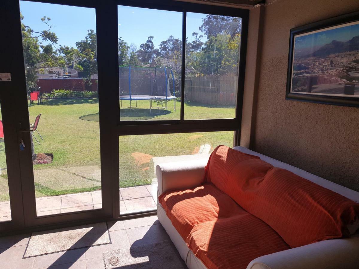 Dilisca Guesthouse Durbanville Esterno foto
